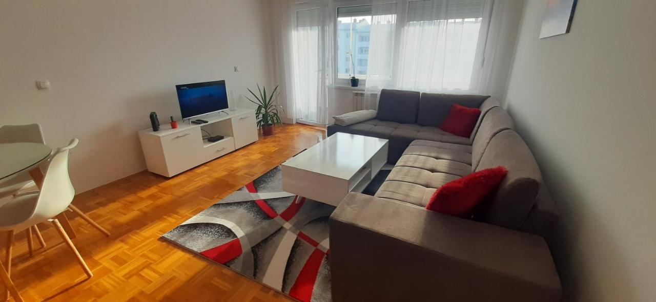 Apartman Stella Istocno Sarajevo Lukavica Luaran gambar